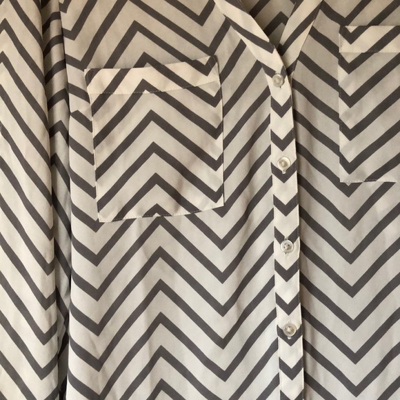 Express Chevron Portofino Shirt - Picture 2 of 3